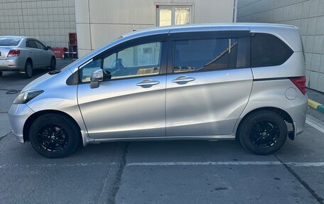 Honda Freed I, 2010 год, 940 000 рублей, 7 фотография