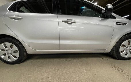 KIA Rio III рестайлинг, 2013 год, 890 000 рублей, 15 фотография