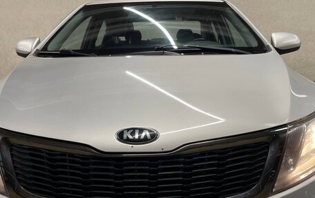 KIA Rio III рестайлинг, 2013 год, 890 000 рублей, 22 фотография