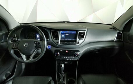 Hyundai Tucson III, 2018 год, 1 945 000 рублей, 10 фотография