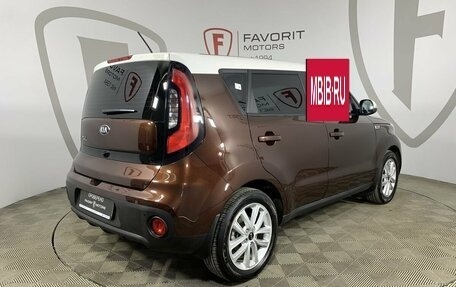 KIA Soul II рестайлинг, 2017 год, 1 800 000 рублей, 6 фотография