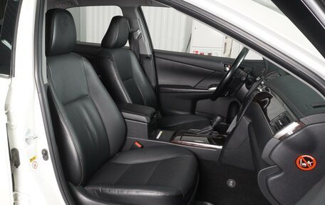 Toyota Camry, 2017 год, 2 398 000 рублей, 8 фотография