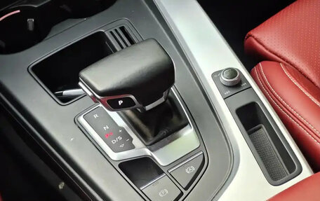 Audi A4, 2020 год, 2 340 000 рублей, 7 фотография