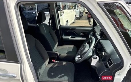Toyota Roomy I, 2022 год, 700 000 рублей, 12 фотография