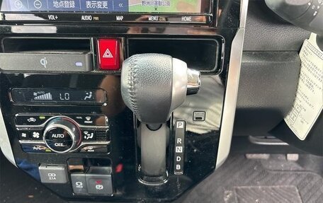 Toyota Roomy I, 2022 год, 700 000 рублей, 34 фотография