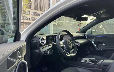 Mercedes-Benz A-Класс, 2021 год, 1 750 000 рублей, 4 фотография