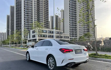 Mercedes-Benz A-Класс, 2021 год, 1 750 000 рублей, 7 фотография