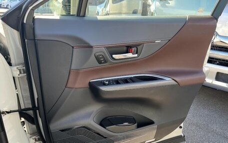 Toyota Harrier, 2021 год, 2 189 777 рублей, 16 фотография