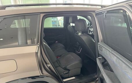 Volkswagen Teramont, 2025 год, 5 820 000 рублей, 8 фотография