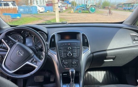 Opel Astra J, 2011 год, 800 000 рублей, 7 фотография