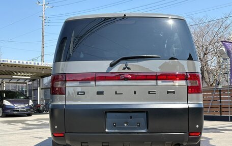 Mitsubishi Delica D:5 I, 2018 год, 2 160 000 рублей, 4 фотография