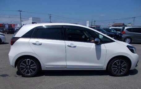 Honda Fit, 2022 год, 1 068 000 рублей, 2 фотография
