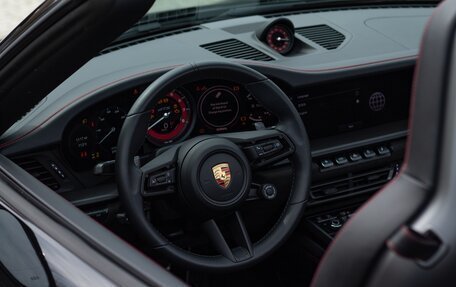 Porsche 911, 2022 год, 17 000 000 рублей, 25 фотография