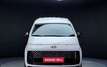 Hyundai Staria, 2022 год, 3 750 000 рублей, 2 фотография
