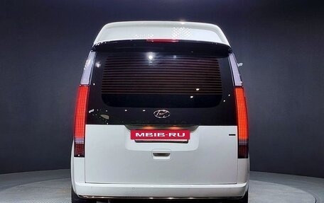 Hyundai Staria, 2022 год, 3 750 000 рублей, 3 фотография