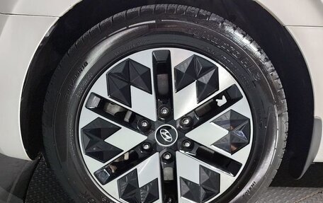 Hyundai Staria, 2022 год, 3 750 000 рублей, 19 фотография