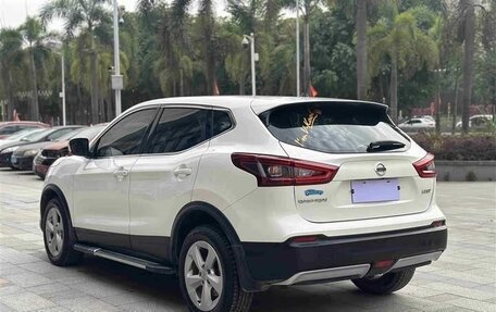 Nissan Qashqai, 2021 год, 1 800 000 рублей, 4 фотография