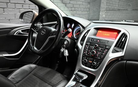 Opel Astra J, 2013 год, 1 050 000 рублей, 10 фотография