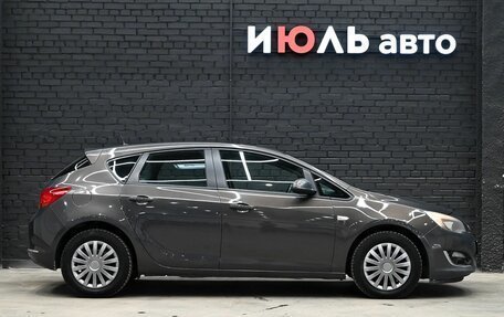 Opel Astra J, 2012 год, 700 000 рублей, 8 фотография