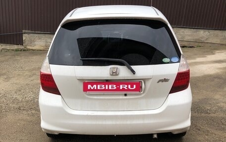 Honda Fit III, 2005 год, 450 000 рублей, 4 фотография