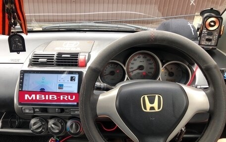 Honda Fit III, 2005 год, 450 000 рублей, 5 фотография
