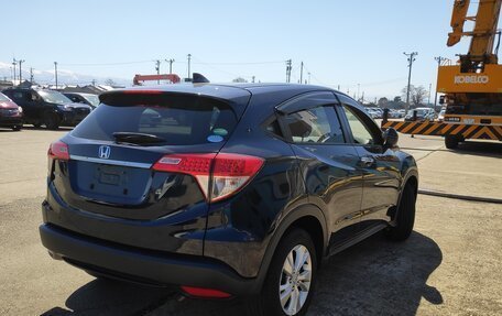 Honda Vezel, 2019 год, 2 150 000 рублей, 4 фотография