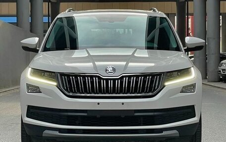 Skoda Kodiaq I, 2020 год, 1 800 900 рублей, 2 фотография