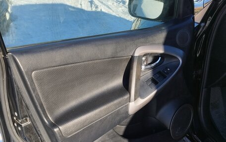 Toyota RAV4, 2006 год, 1 575 000 рублей, 26 фотография