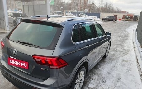 Volkswagen Tiguan II, 2019 год, 2 500 000 рублей, 2 фотография