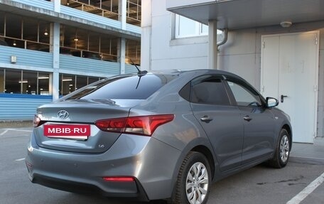 Hyundai Solaris II рестайлинг, 2018 год, 888 000 рублей, 5 фотография