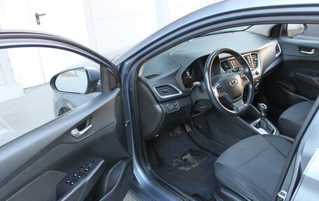 Hyundai Solaris II рестайлинг, 2018 год, 888 000 рублей, 10 фотография