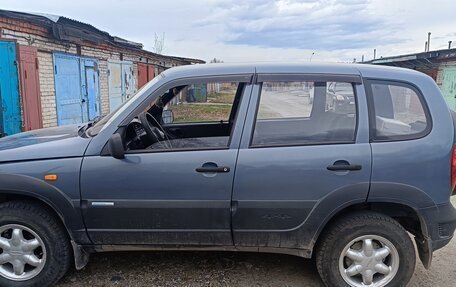 Chevrolet Niva I рестайлинг, 2009 год, 550 000 рублей, 6 фотография