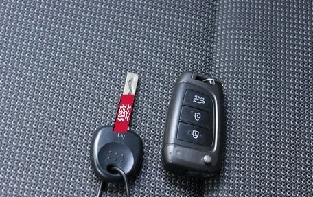 Hyundai Solaris II рестайлинг, 2018 год, 888 000 рублей, 22 фотография