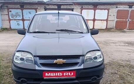 Chevrolet Niva I рестайлинг, 2009 год, 550 000 рублей, 4 фотография