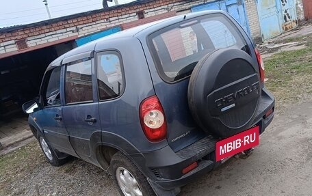 Chevrolet Niva I рестайлинг, 2009 год, 550 000 рублей, 5 фотография