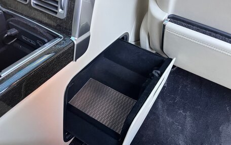Land Rover Range Rover IV рестайлинг, 2019 год, 14 800 000 рублей, 39 фотография