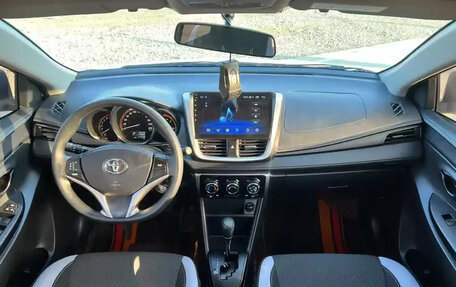 Toyota Yaris XP150 рестайлинг, 2022 год, 1 193 000 рублей, 7 фотография