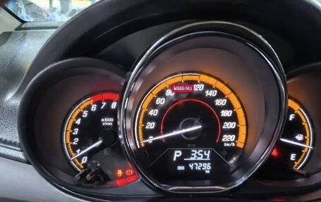 Toyota Yaris XP150 рестайлинг, 2022 год, 1 193 000 рублей, 10 фотография