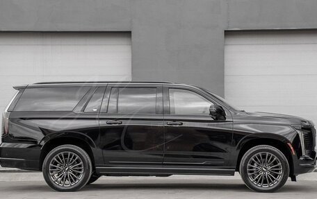 Cadillac Escalade V, 2025 год, 21 530 000 рублей, 4 фотография