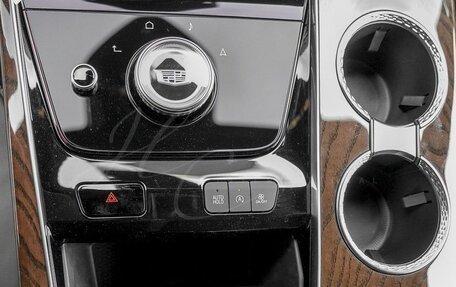 Cadillac Escalade V, 2025 год, 21 530 000 рублей, 15 фотография
