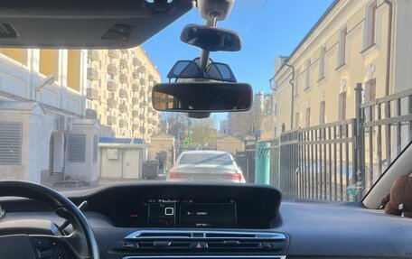 Citroen C4 Picasso II рестайлинг, 2014 год, 1 000 000 рублей, 2 фотография