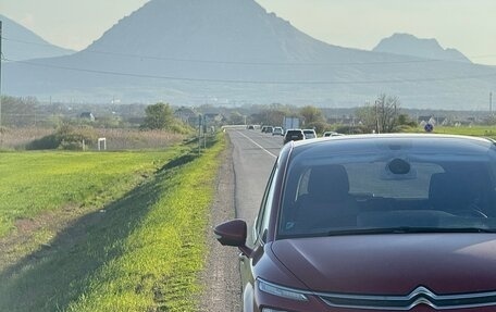 Citroen C4 Picasso II рестайлинг, 2014 год, 1 000 000 рублей, 7 фотография