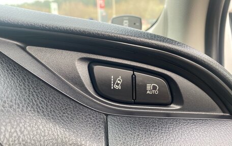 Toyota Vitz, 2017 год, 1 050 000 рублей, 14 фотография