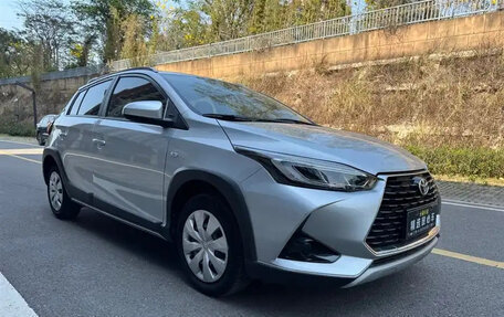 Toyota Yaris XP150 рестайлинг, 2022 год, 1 205 000 рублей, 3 фотография