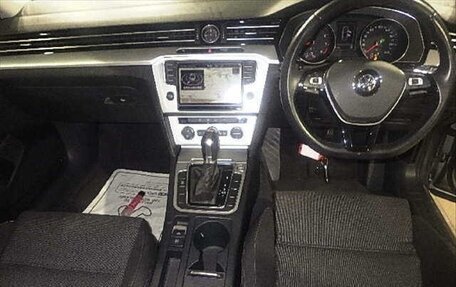 Volkswagen Passat B8 рестайлинг, 2015 год, 1 170 000 рублей, 6 фотография