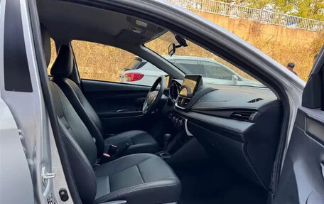 Toyota Yaris XP150 рестайлинг, 2022 год, 1 205 000 рублей, 14 фотография