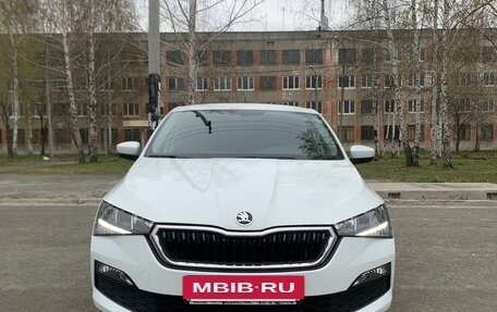 Skoda Rapid II, 2021 год, 1 350 000 рублей, 7 фотография