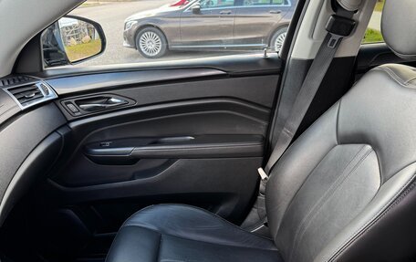 Cadillac SRX II рестайлинг, 2014 год, 1 950 000 рублей, 24 фотография