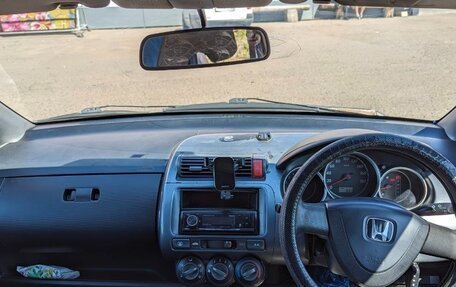 Honda Fit III, 2002 год, 400 000 рублей, 4 фотография