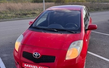 Toyota Yaris III рестайлинг, 2008 год, 665 000 рублей, 10 фотография